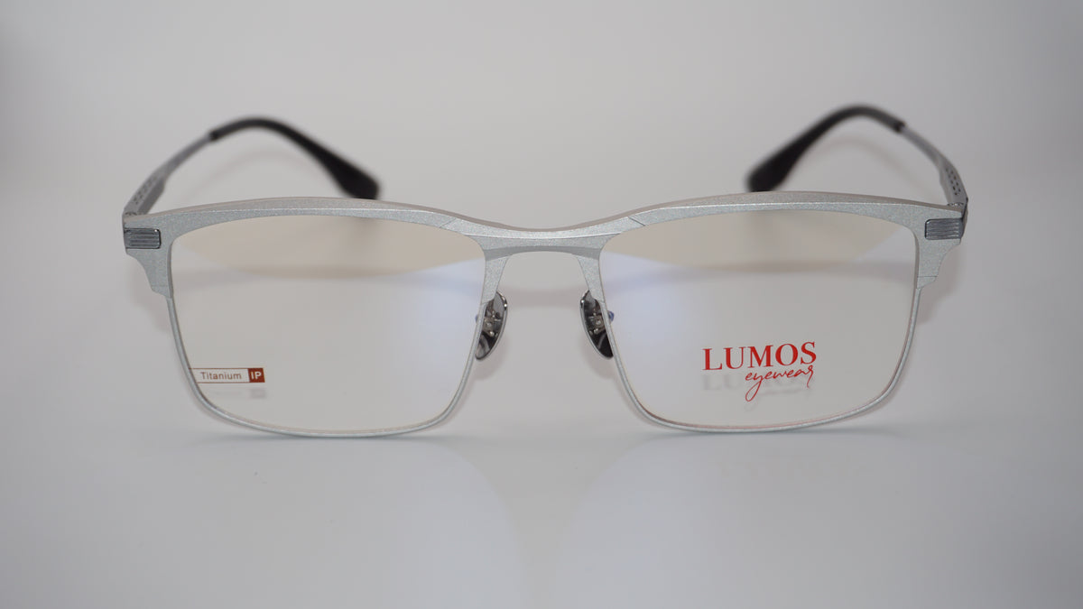Lumos titanD015